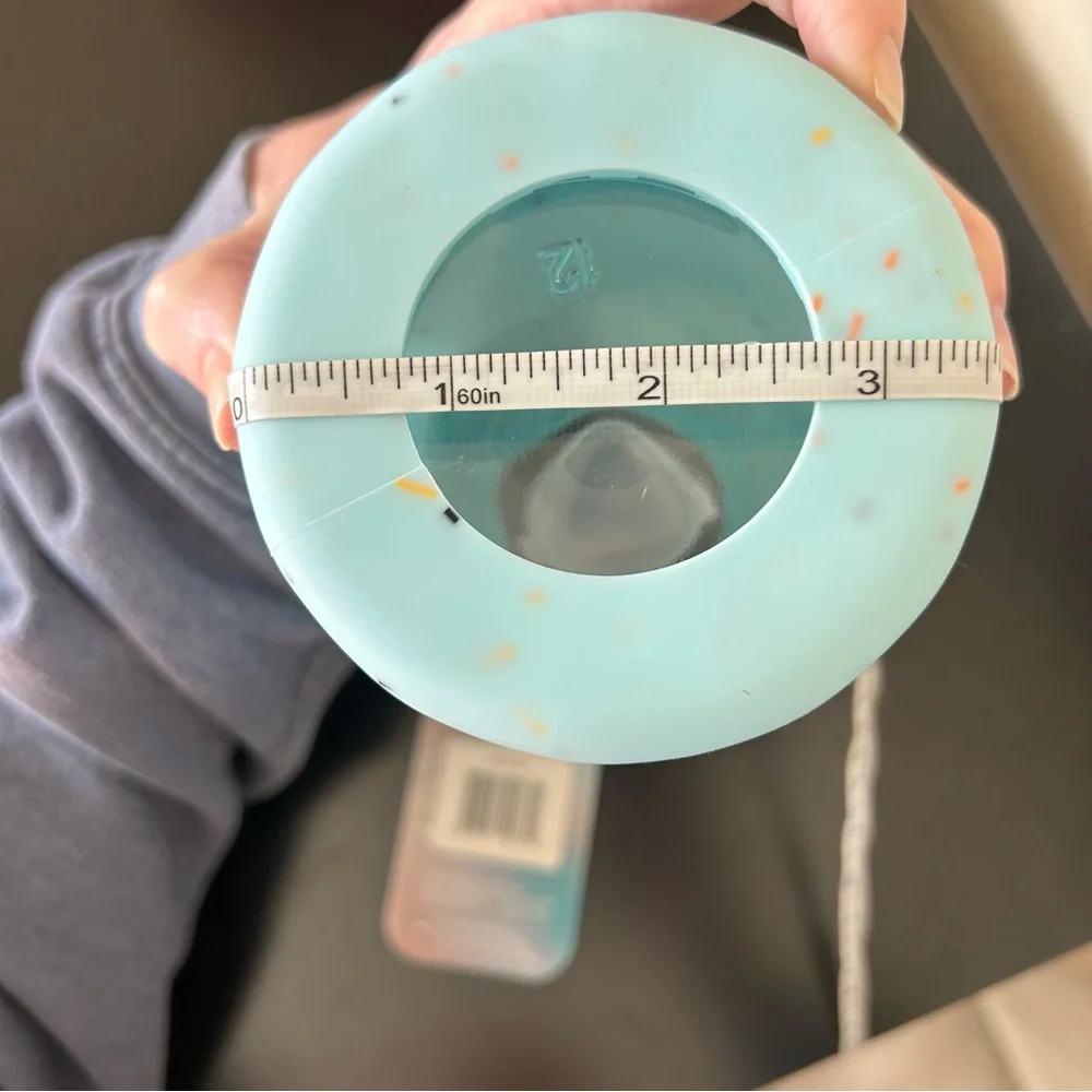 32 oz Glass Water Bottle with Blue Confetti Silicon Sleeve - Picture 11 of 16